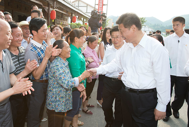 2015年習近平與群眾在一起的親密瞬間