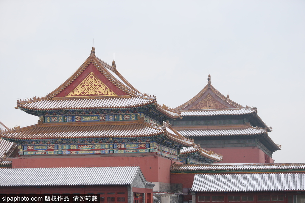 北京“鵝毛大雪”如約而至 故宮雪景美如畫(huà)