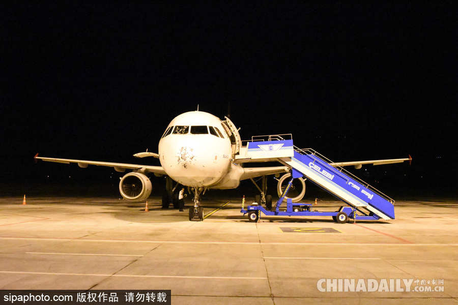 土耳其暴雨冰雹天氣襲擊 一架飛機受損緊急迫降