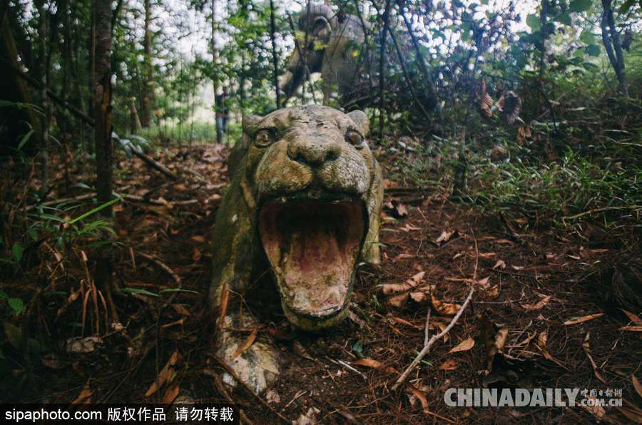 馬來西亞廢棄主題公園 似現(xiàn)實版侏羅紀公園