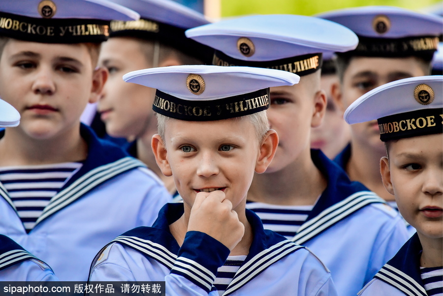 小“海軍”又帥又萌 俄羅斯海軍學校慶祝“知識日”