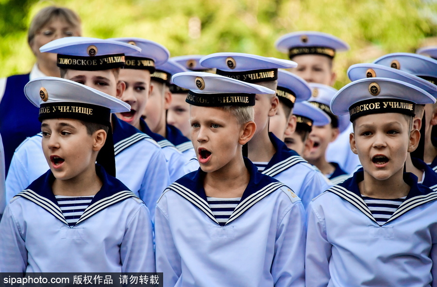 小“海軍”又帥又萌 俄羅斯海軍學校慶祝“知識日”