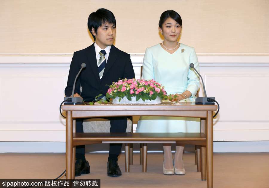 日本真子公主與未婚夫正式宣布訂婚 出席記者會滿眼愛意