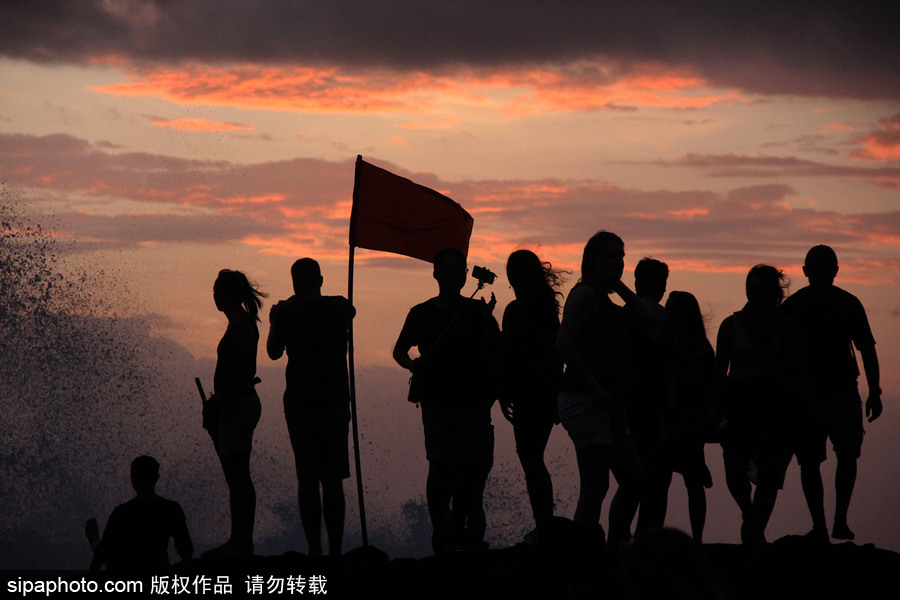 世界最美日落之一 巴厘島海神廟日暮風光