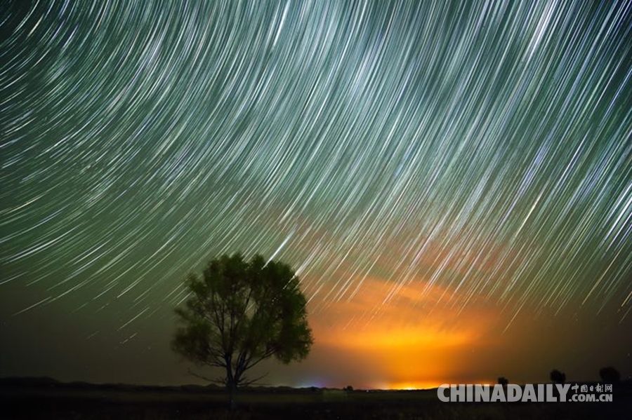 沙漠里的綠洲 打造沙漠生態(tài)旅游新亮點(diǎn)